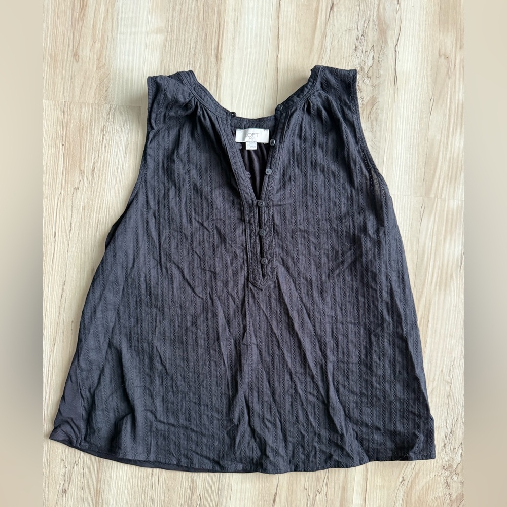 LOFT Outlet Black Sleeveless Textured Blouse Size L | Button Front Boho Tank Top